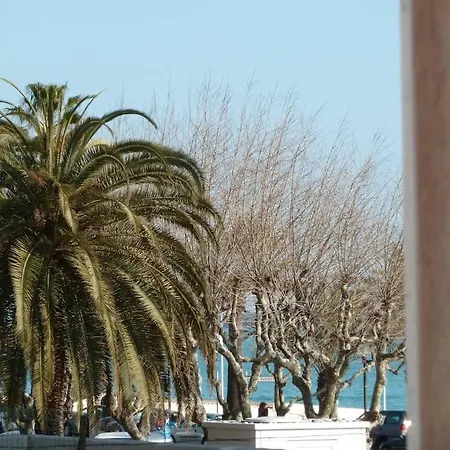 'petite-maison' A Droite Vieux Port Palais - 3 Ou 4 Ch - 4 Tv - 3 Sdd - 2 Wc Indpdts - Fibre - Pkgs * Cannes