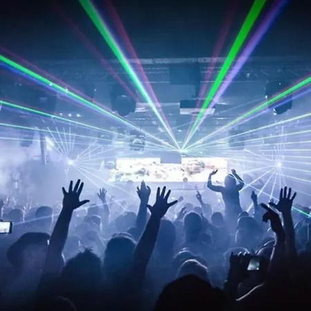 Apartment House - Plages Du Midi- 3 Ch - 3 Sdd - 2 Wc - Fibre - Pkgs *