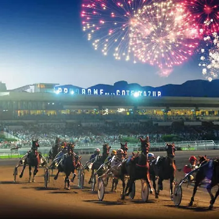 Apartment House - Plages Du Midi- 3 Ch - 3 Sdd - 2 Wc - Fibre - Pkgs