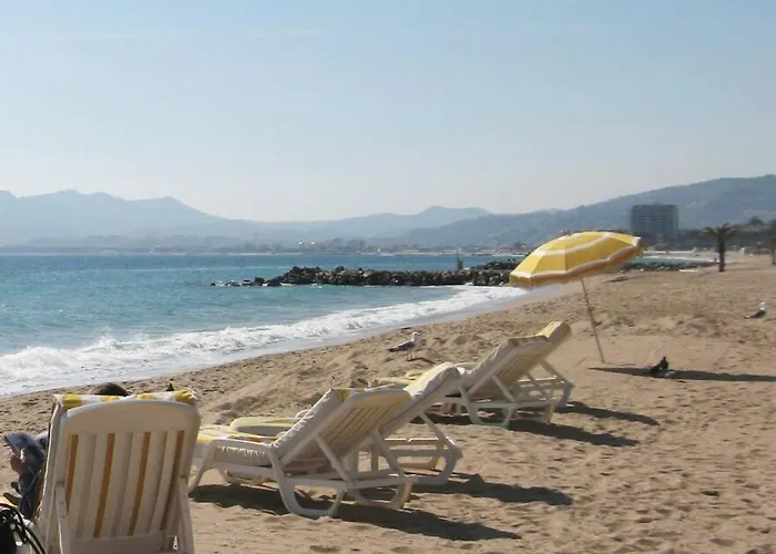 House - Plages Du Midi- 3 Ch - 3 Sdd - 2 Wc - Fibre - Pkgs * Cannes