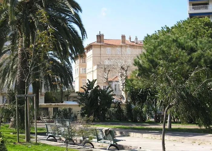 Apartment House - Plages Du Midi- 3 Ch - 3 Sdd - 2 Wc - Fibre - Pkgs Cannes